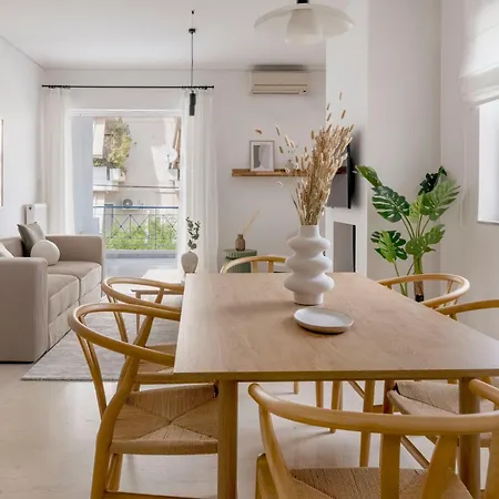Ample 3br Family In Marousi By Upstreet *